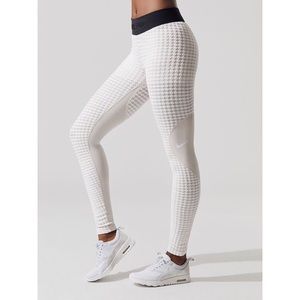 Nike Pro Hyperwarm Brushed Tight in Desert Sand